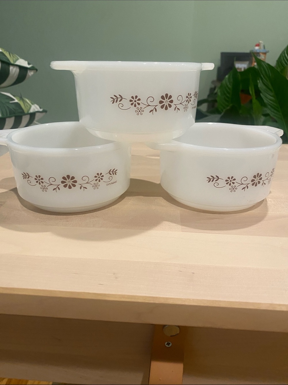 White Floral Nesting Glass Prep Bowls by Pyrex - Set of 3